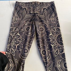Threyda Yoga pants
